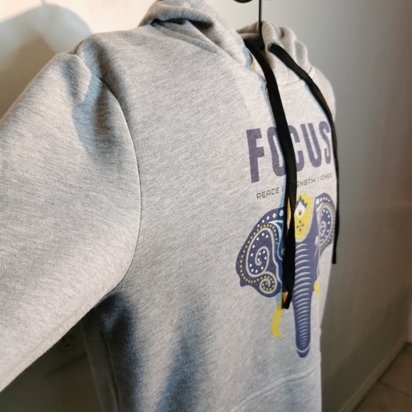 Old School Grey Hoodie Sz. S Cute and Fashionable - Picture 4 of 15